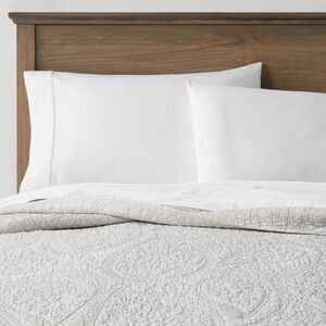 Threshold Twin/Twin XL Paisley Stitch Quilt Light Gray Garment New